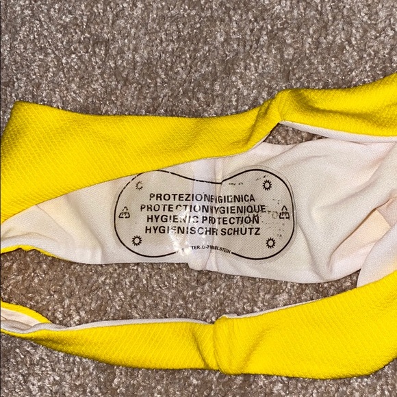 yellow bikini - Picture 2 of 2